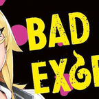 Oberschülerin, Mädchen mit goldblonden Haaren schaut böse 