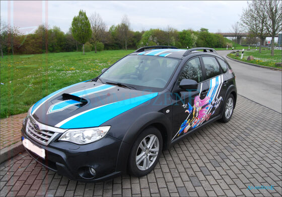 Bild vom Kundenauftrag Es wird das Auto von vorne leicht rechts Fahrerseite gezeigt