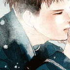 ein Pärchen umarmt sich innig 