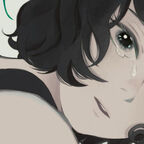 Eine junge Frau mit kurzen schwarzen Haaren. Sie hat ein schwarzen Kleid an und eine Träne läuft ihr über das Gesicht. 