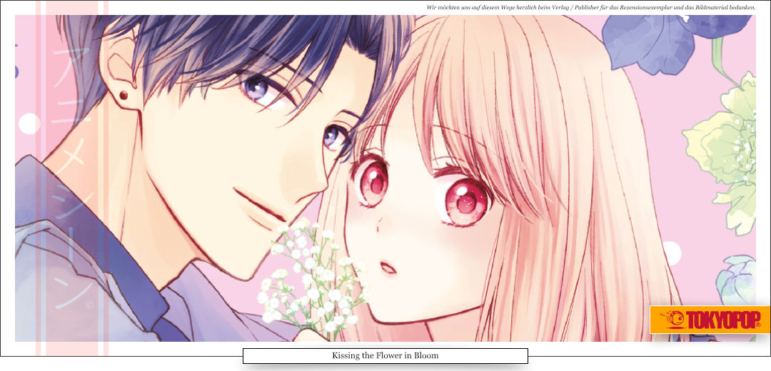 Ein junges Pärchen, Schüler. Er hat kurze schwarze Haare, sie längliche rote. Er lächelt, sie schaut verwundert.